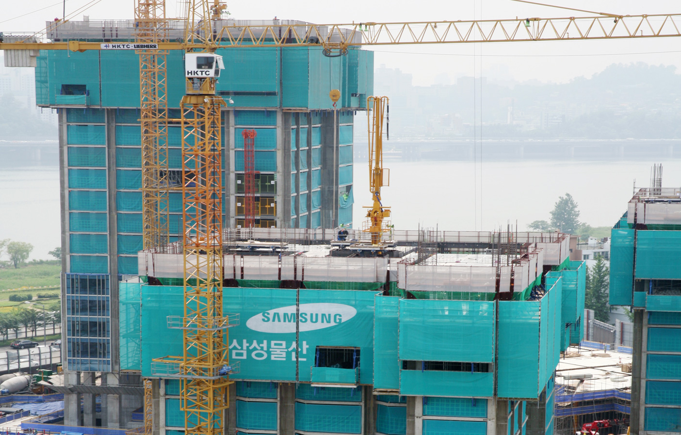 Samsung Raemian Caelitus